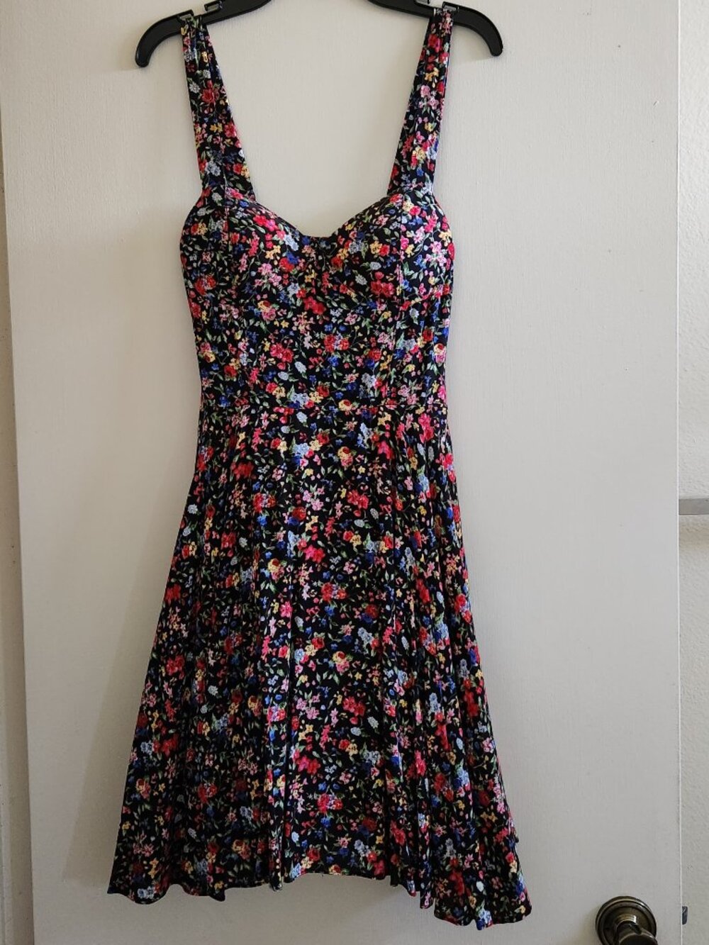 Janette Fashion Sweetheart Neckline Black Floral Print Mini Dress Retro Vintage